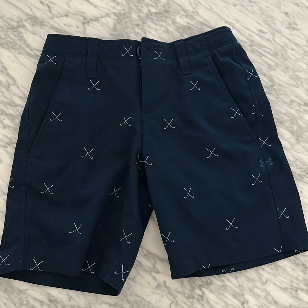 Under Armour Heat Gear boys golf shorts. Size 6